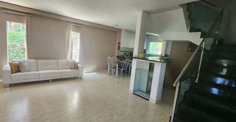 Sobrado Condominio Aldeia do Vale 410m²