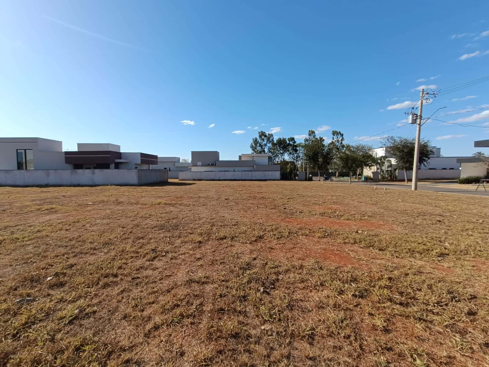 Lote Quitado 308m² Cond. Terras Alpha II