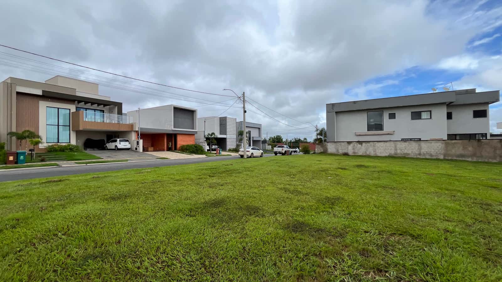 Lote no Jardins Bolonha em Senador Canedo 300m²