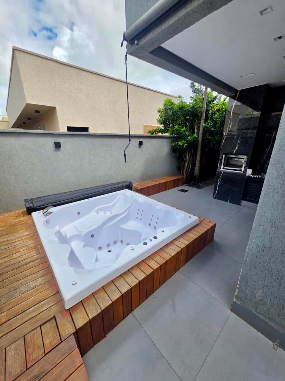 Casa Condomínio Parqville Pinheiros 300m²