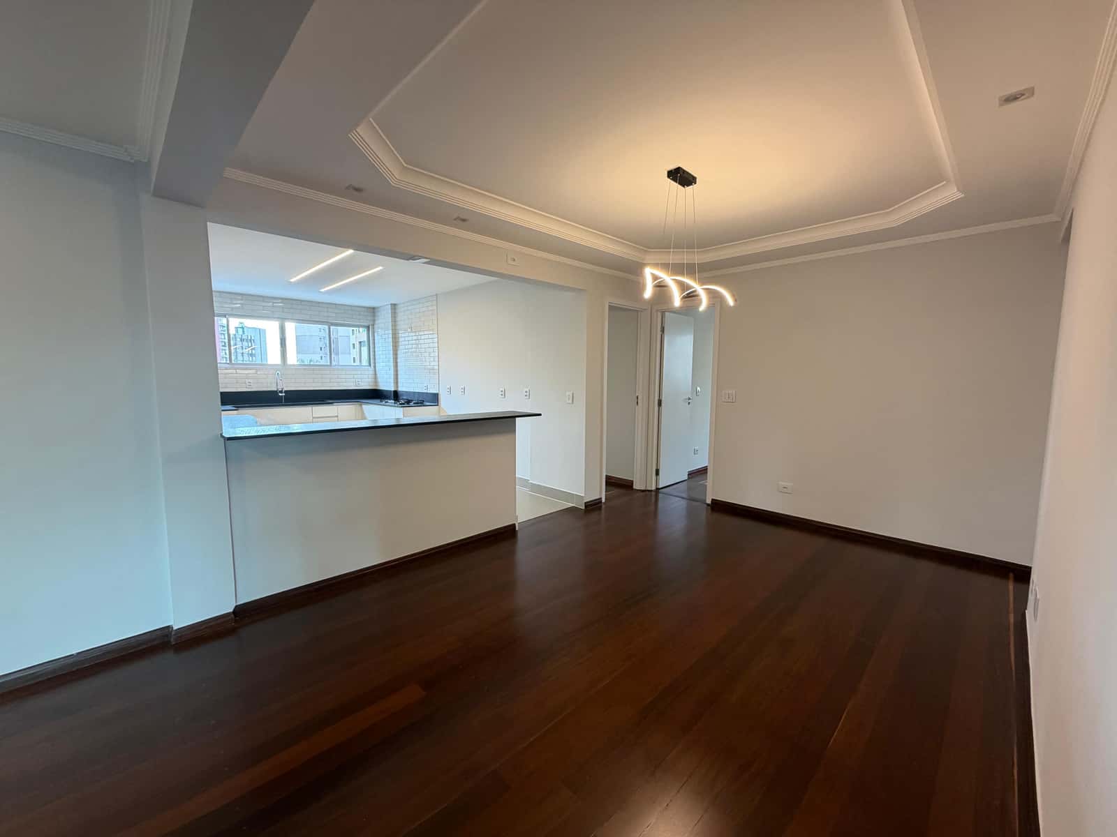 Apartamento Edifício Grécia 160m²