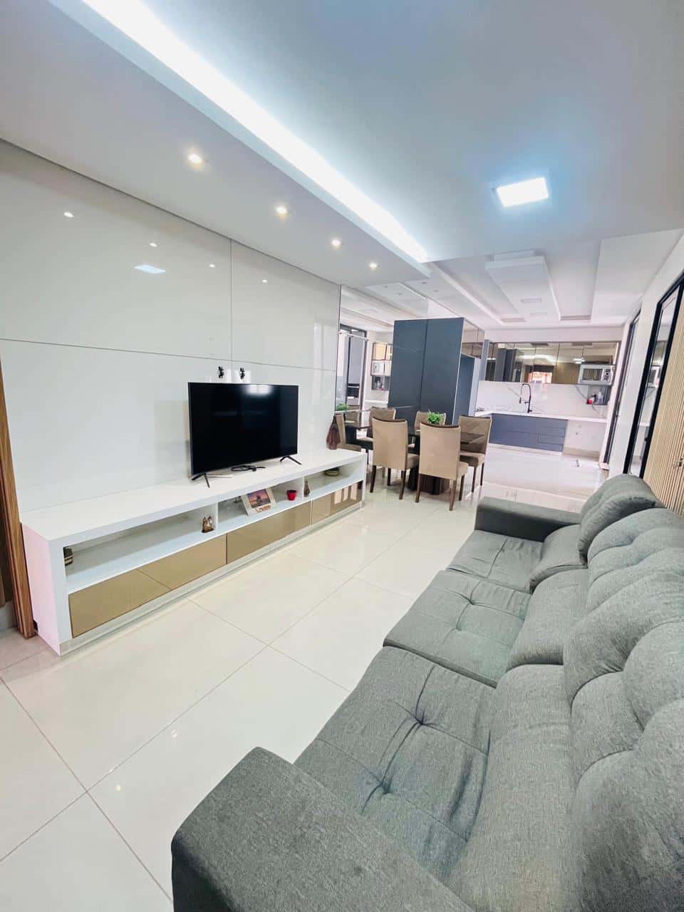 Casa Cond. Flores De Goiás 210m²