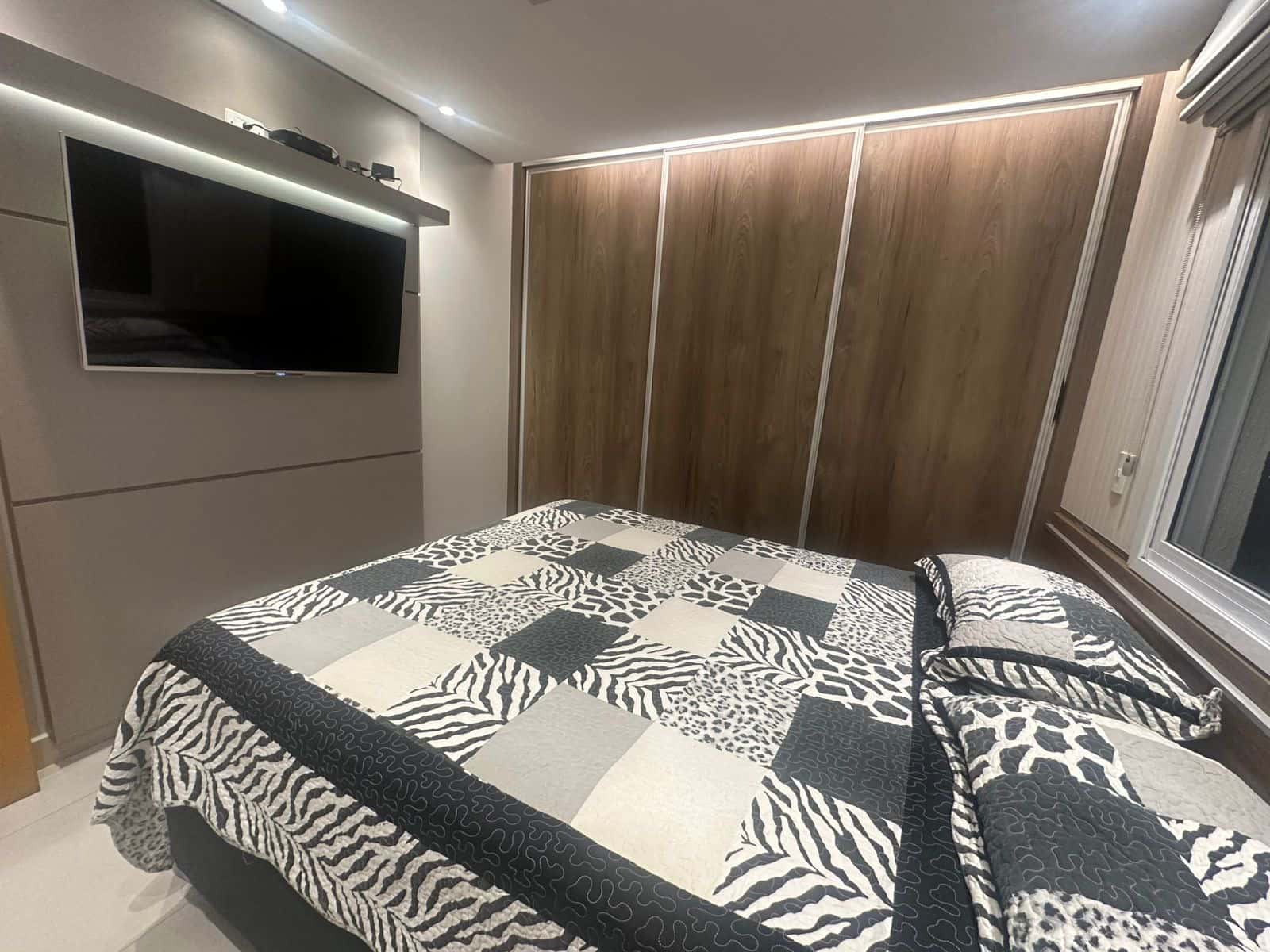 Apartamento Edifício Fell Home Lago Das Rosas 77m²