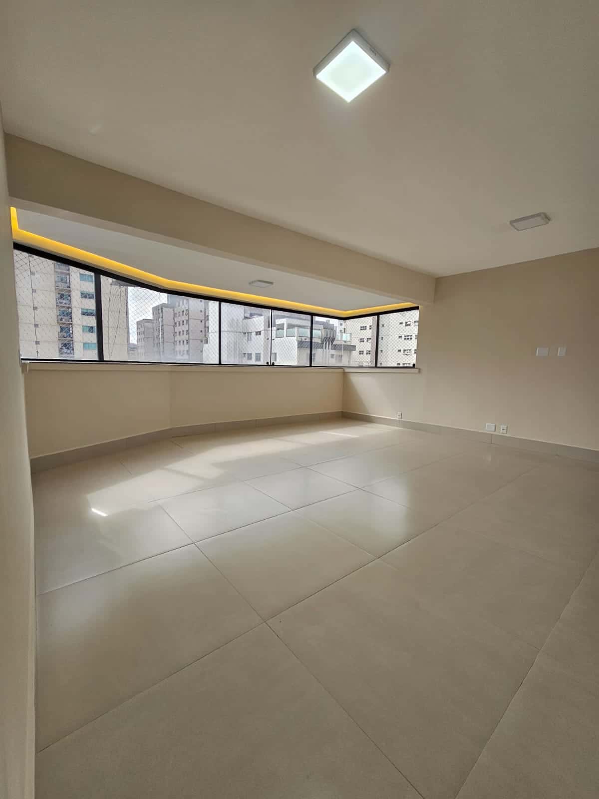 Apartamento Res. Lirio Dourado 137m²