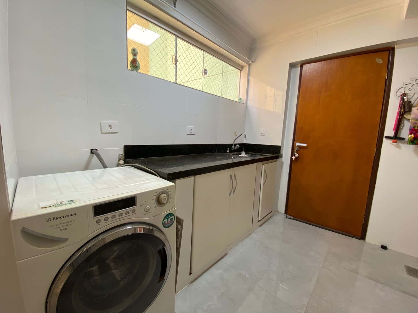 Apartamento 120m² com vista livre, St. Oeste