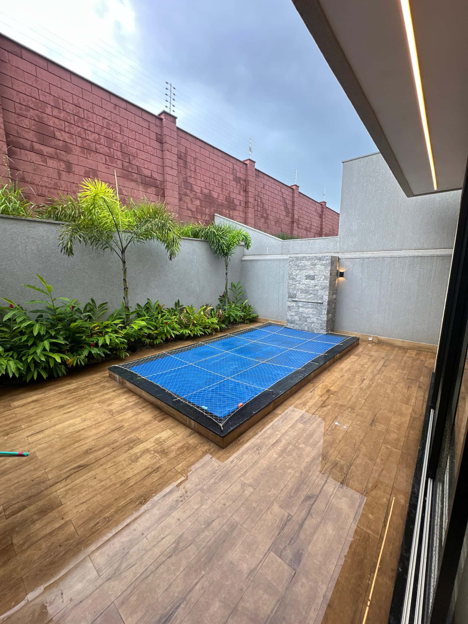 Casa condomínio Jardins Sevilha 232M²