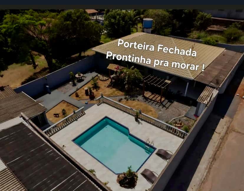 Casa em Aparecida de Goiânia 240m²