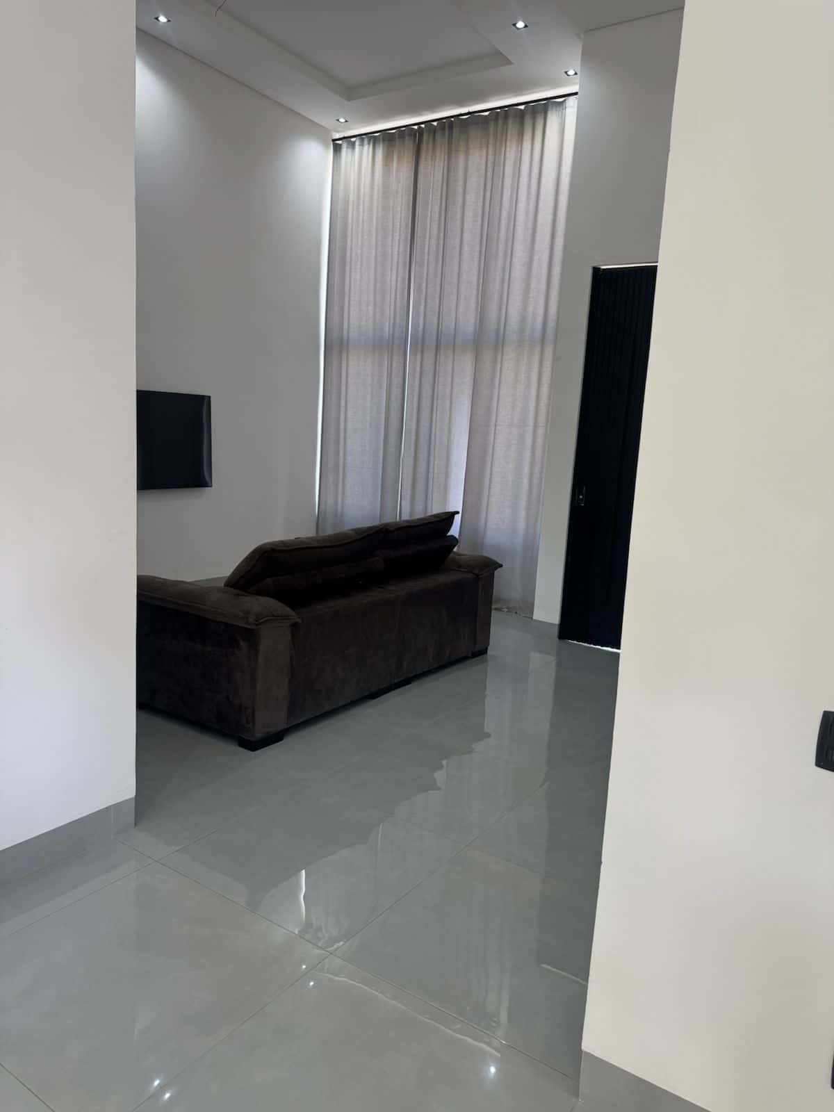 Casa Jardim Veneza 198m²
