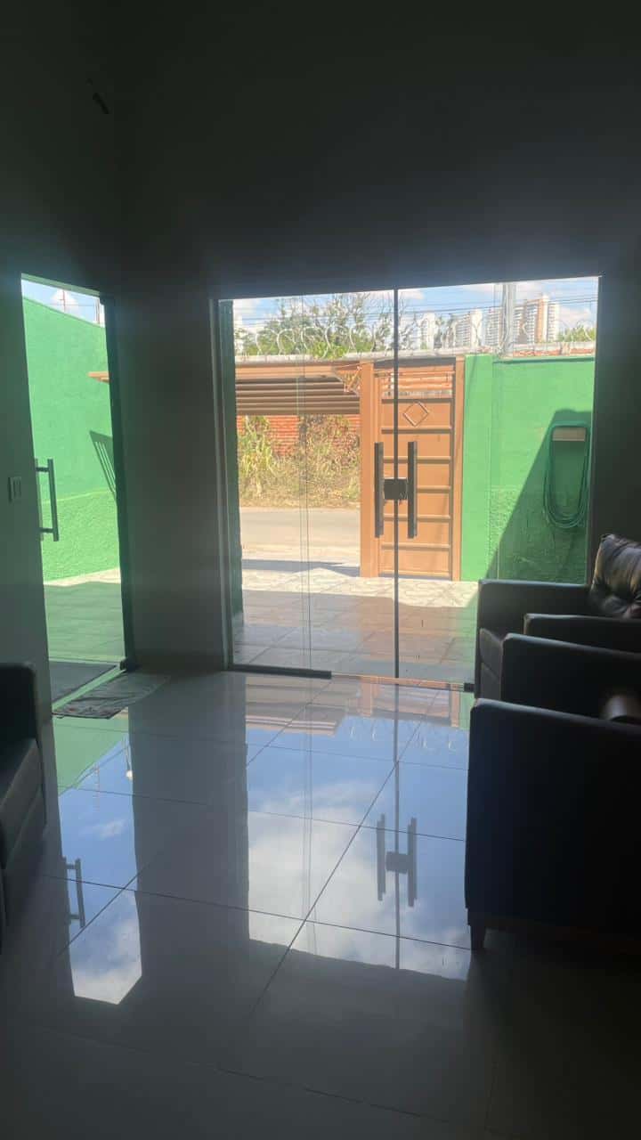 Casa na Esquina 208m² - Parque Amazonia
