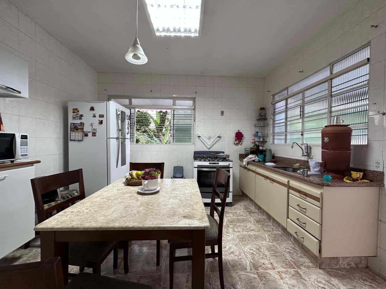 Casa Setor Aeroporto 700m²