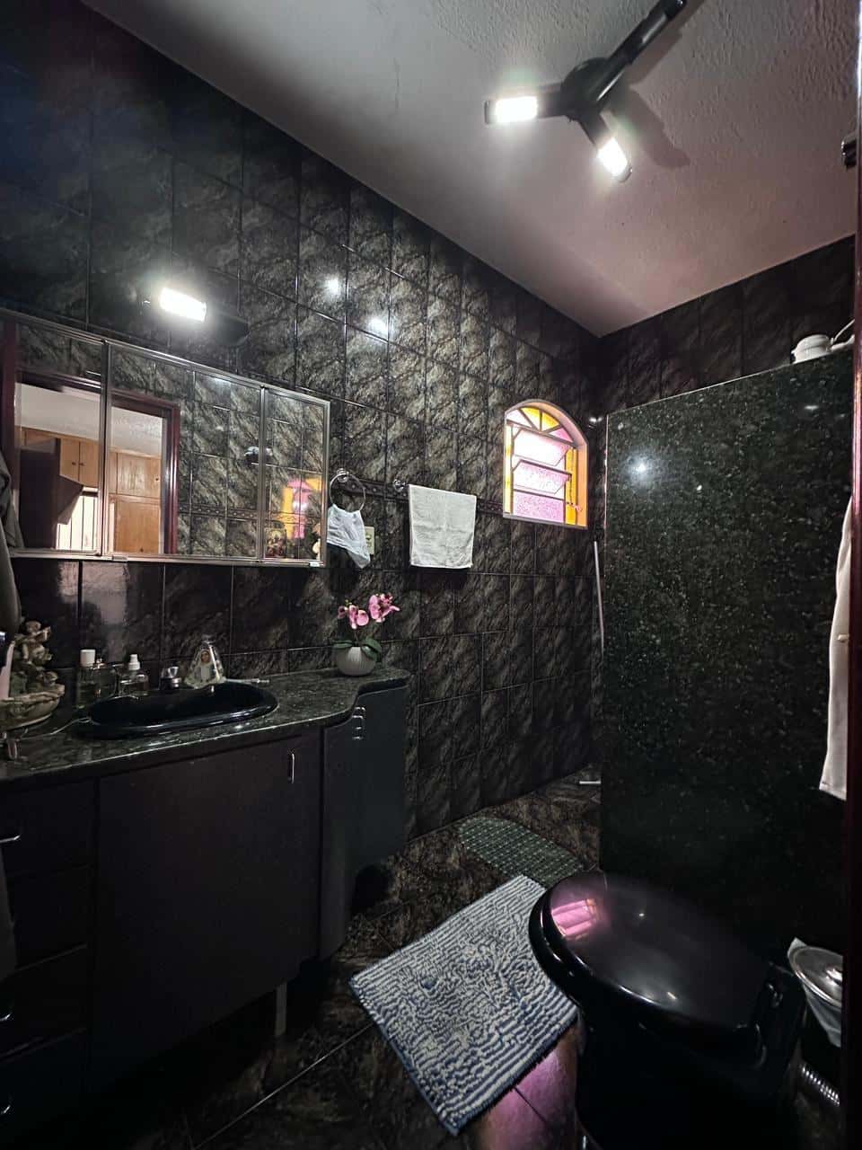 Casa Setor Aeroporto 700m²