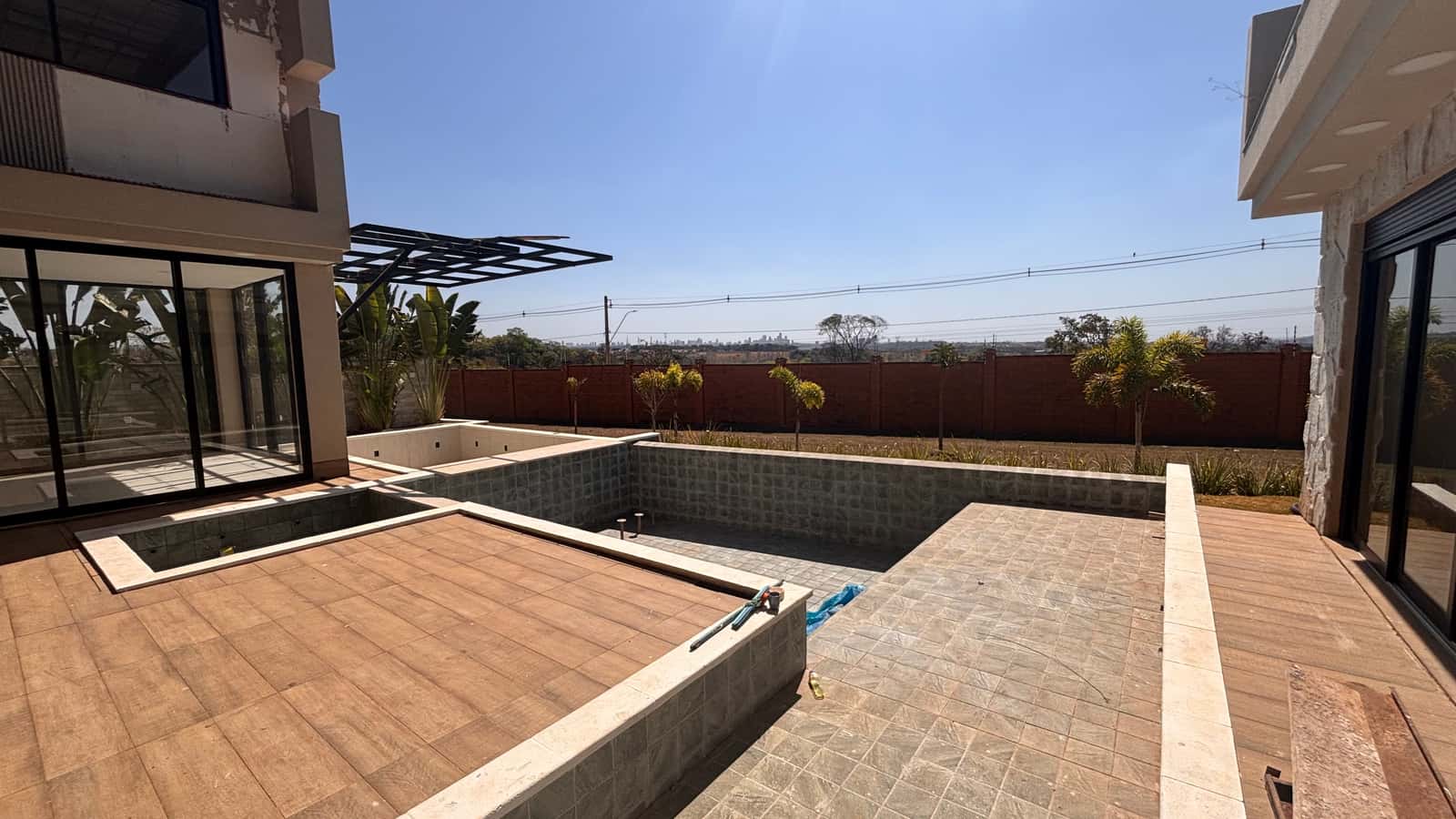 Sobrado Golfe Club 680M²