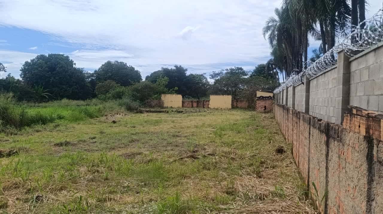 Chacará e Galpão Em Aparecida De Goiânia 1800m²