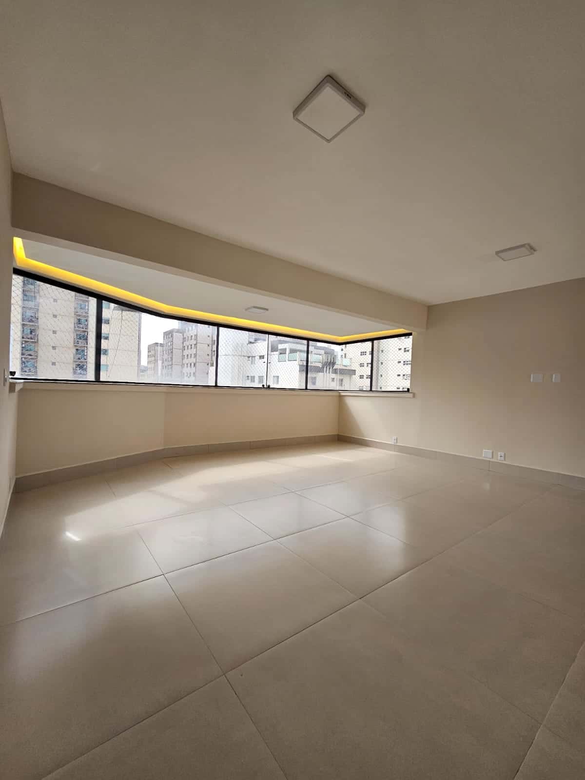 Apartamento Res. Lirio Dourado 137m²