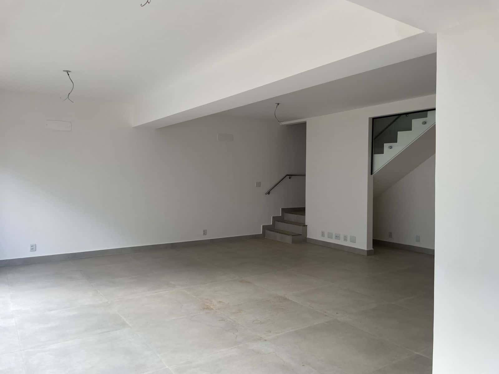 Sobrado no Jardins Lyons 302m²