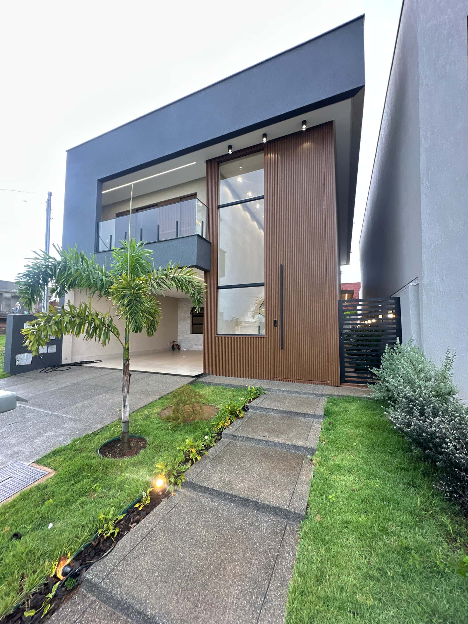 Casa condomínio Jardins Sevilha 232M²