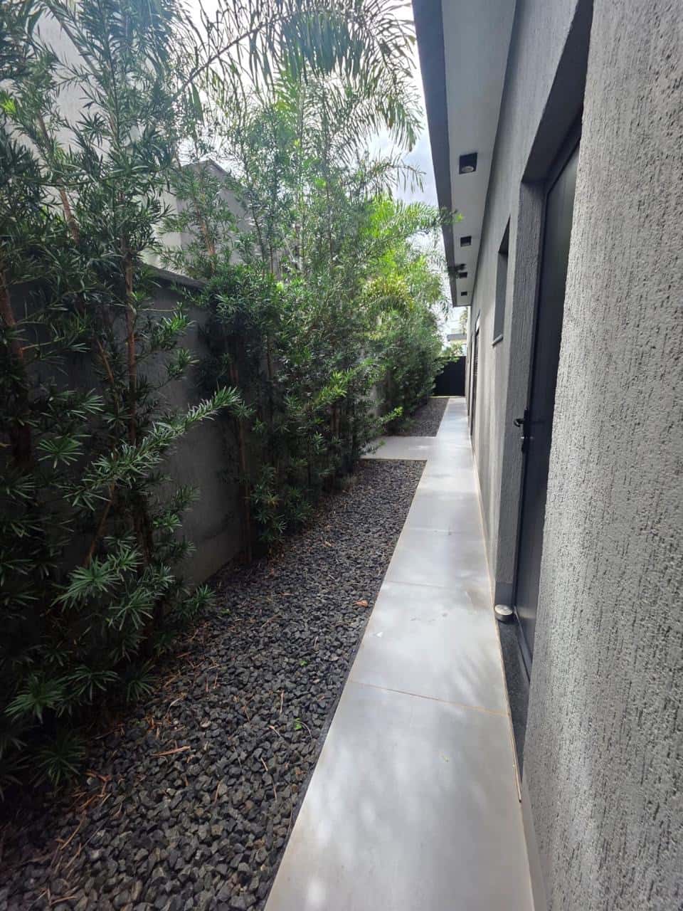 Casa Condomínio Parqville Pinheiros 300m²