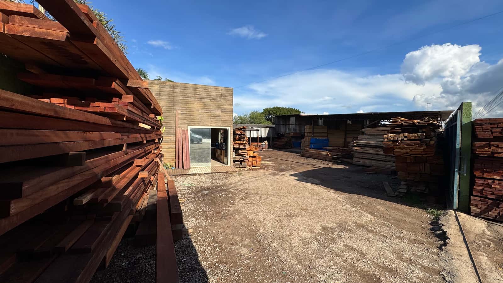 Área Comercial Novo Mundo 1150m²