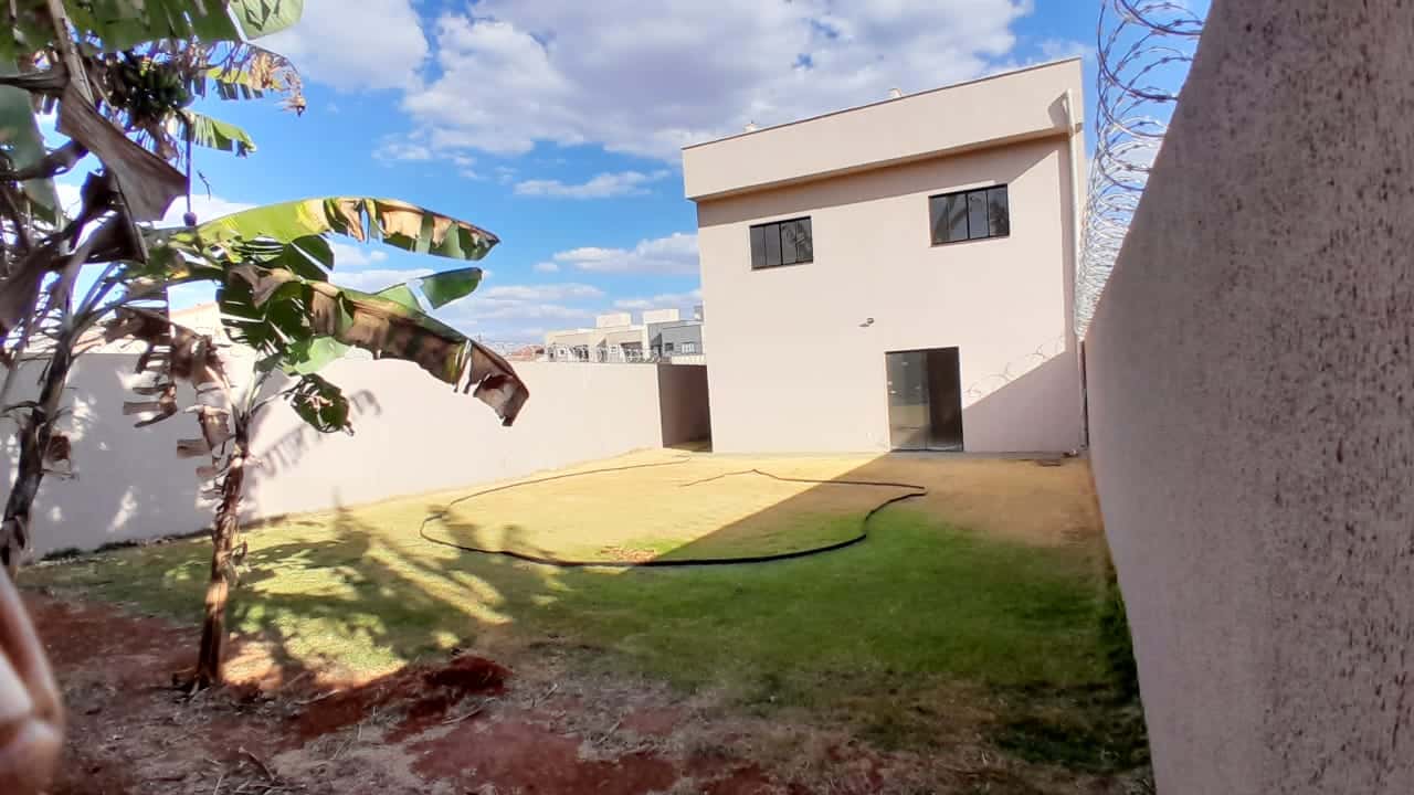 Casa Jd. Helvécia 358m²