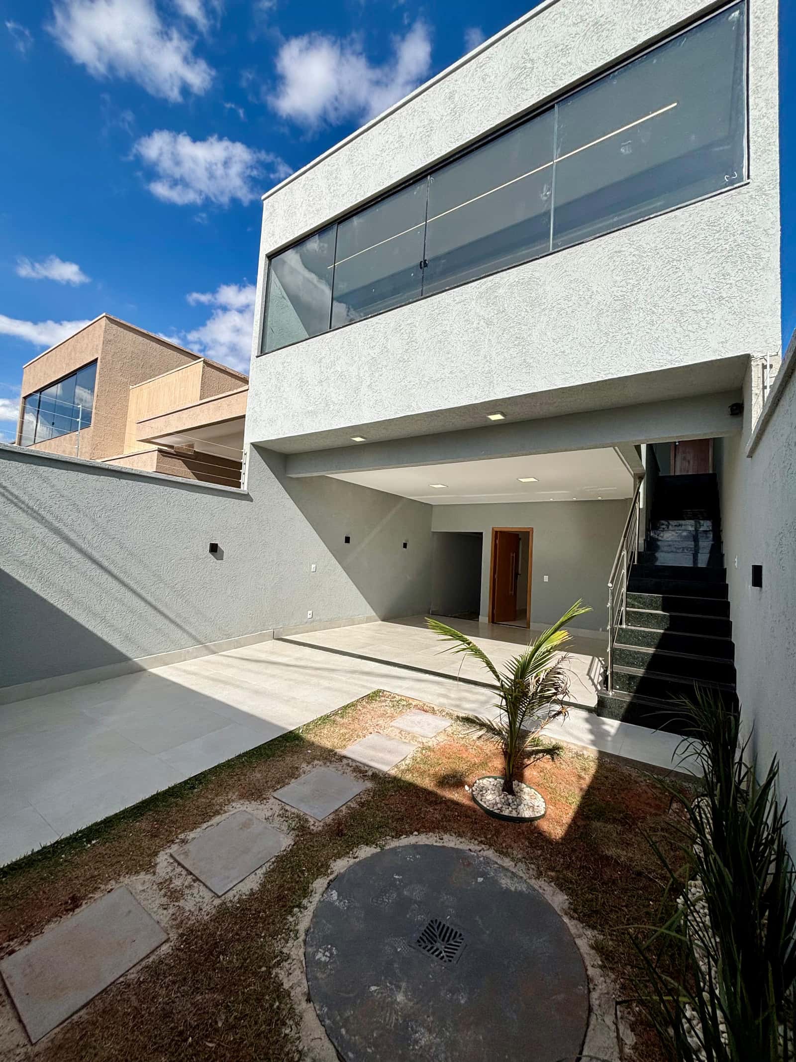 Casa Sobrado Village garavelo 165m²