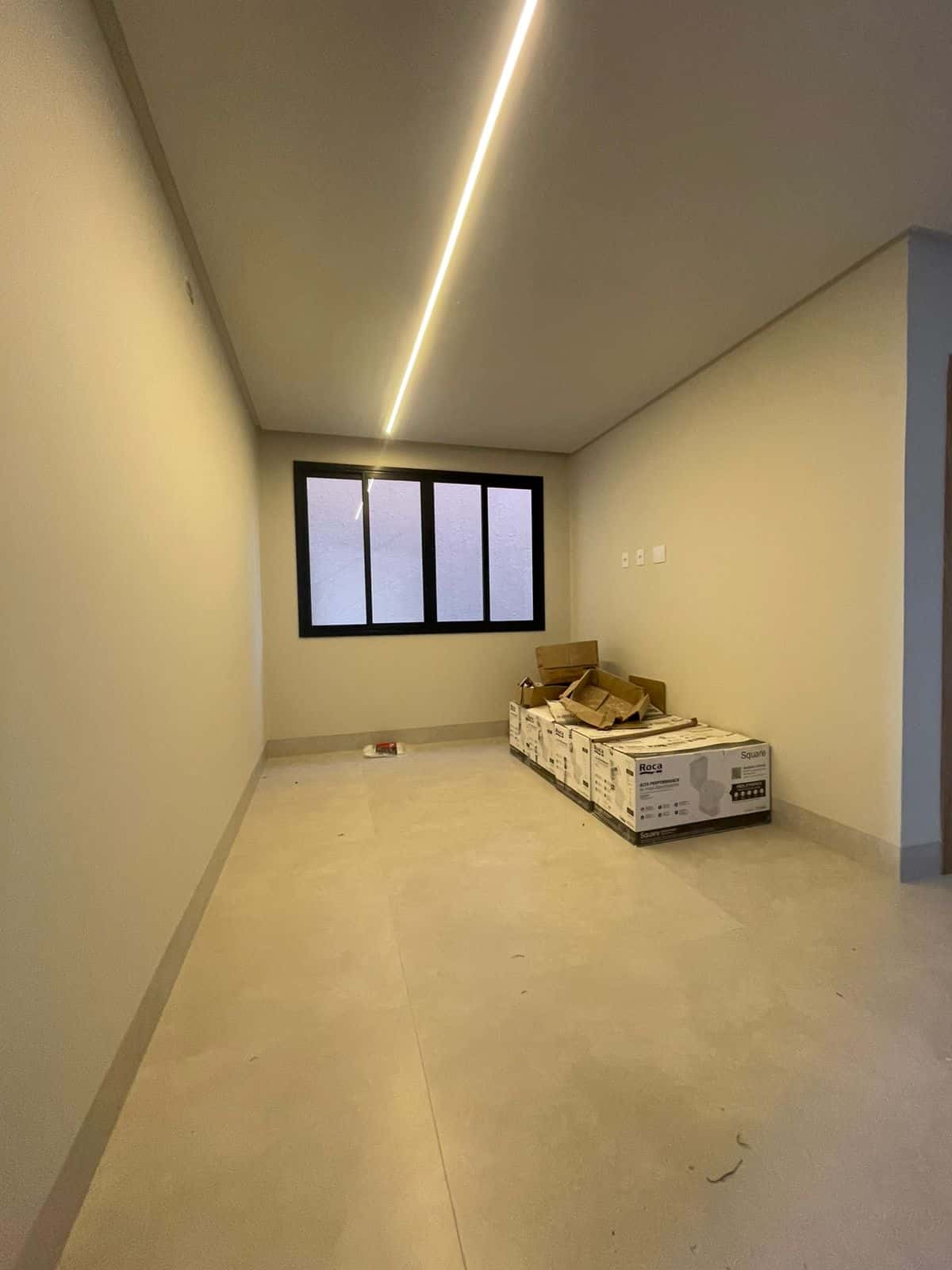 Sobrado Condomínio Jardins Capri 248m²