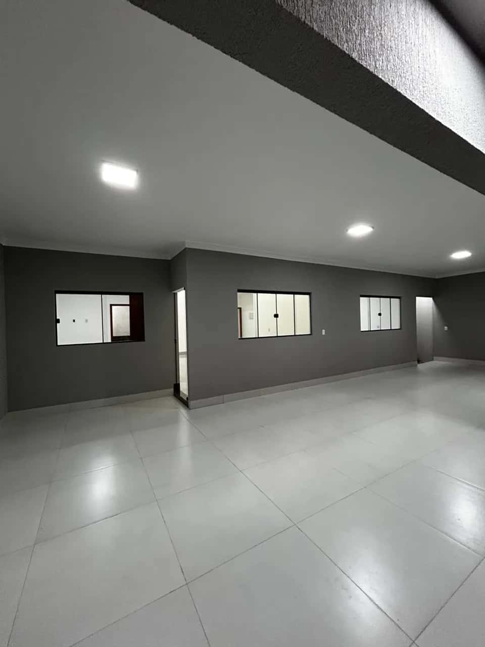 Casa 3Q 365m² - Com piscina - Aparecida de Goiânia