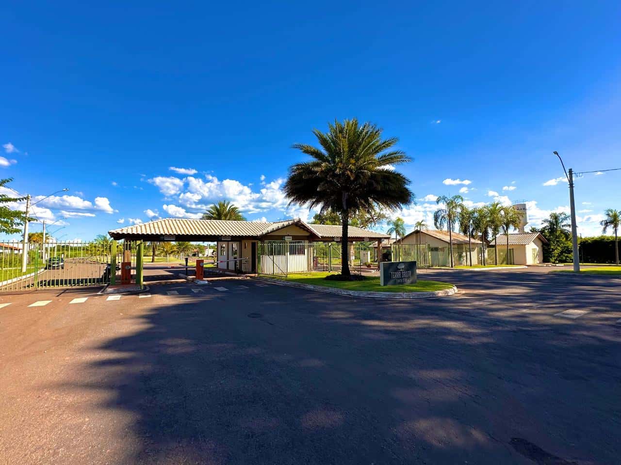 Lote No Condominio Monte Sião 1047,57 - TRINDADE