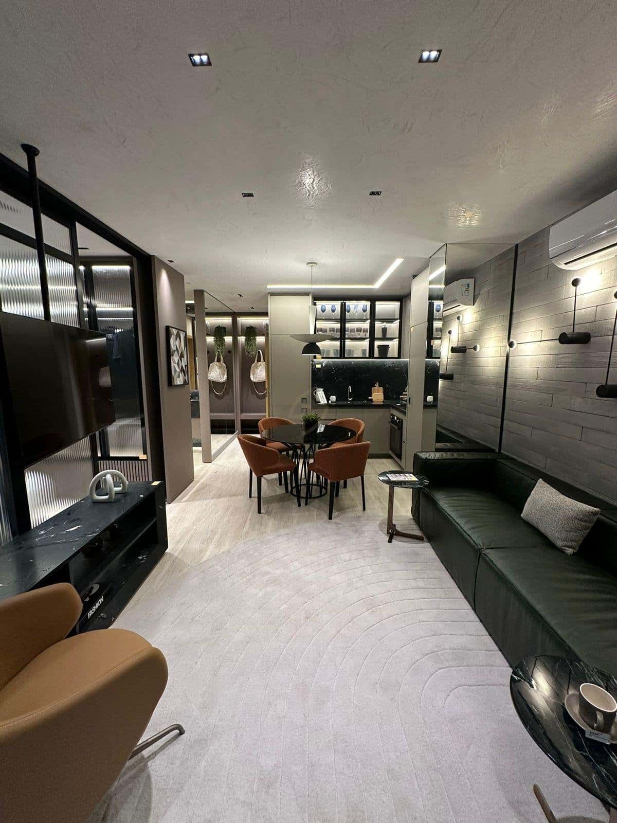 WhatsApp Image 2024-10-10 at 10.51.57 (1) (1)