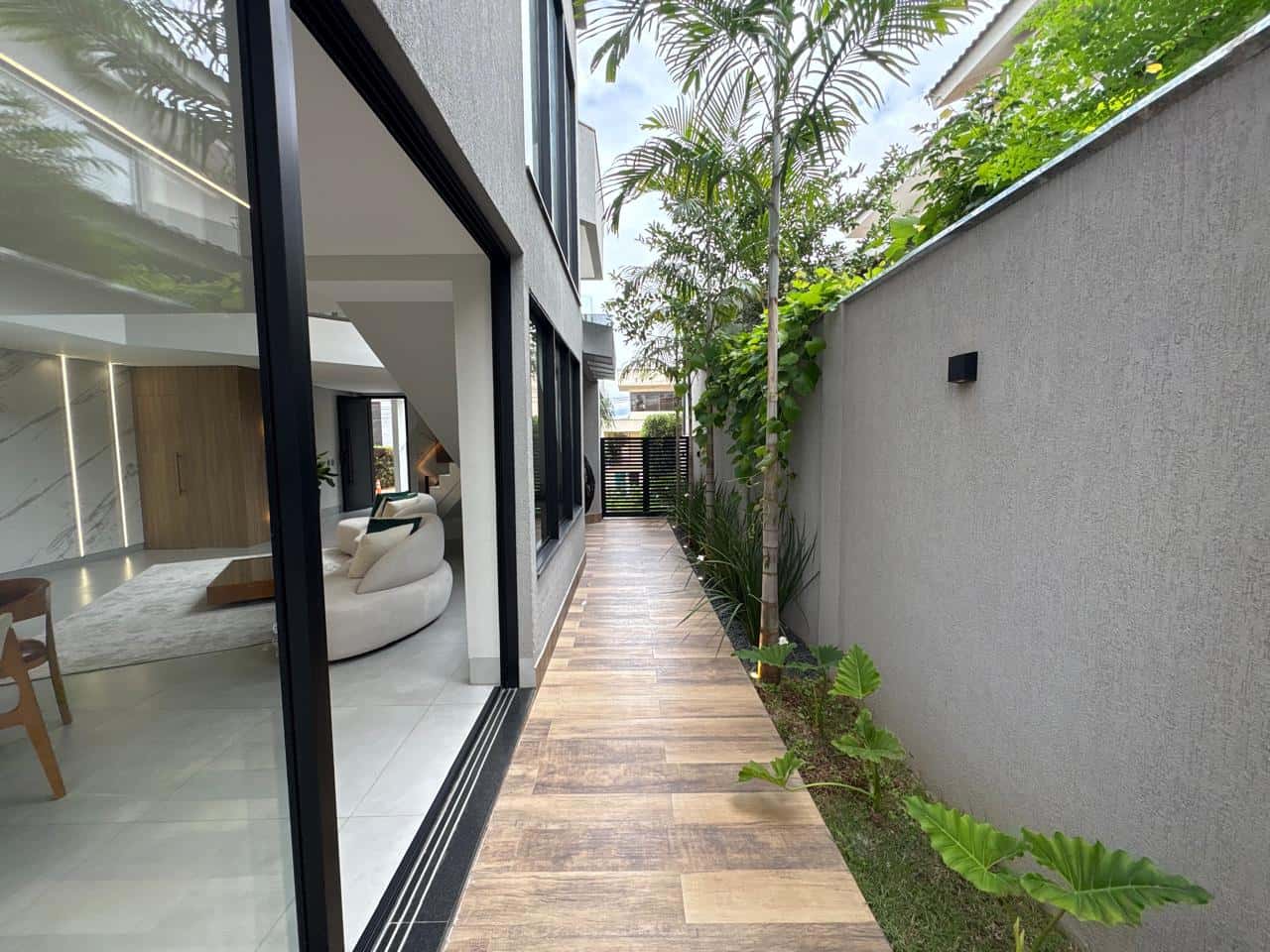 Sobrado Jardins Madri 387m² - Mobiliado