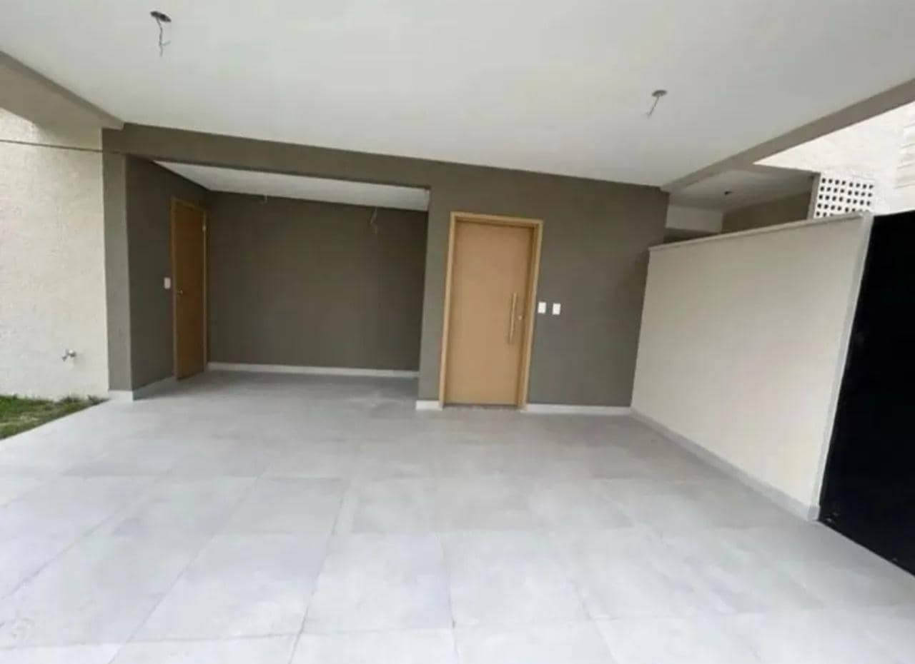 Sobrado Jardins Marselha 181M²