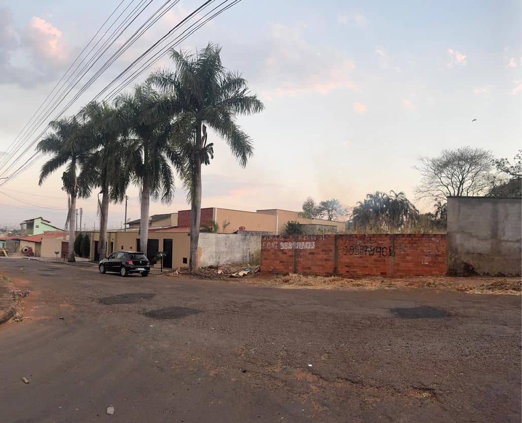 LOTE  JARDIM IPÊ - 390 M²