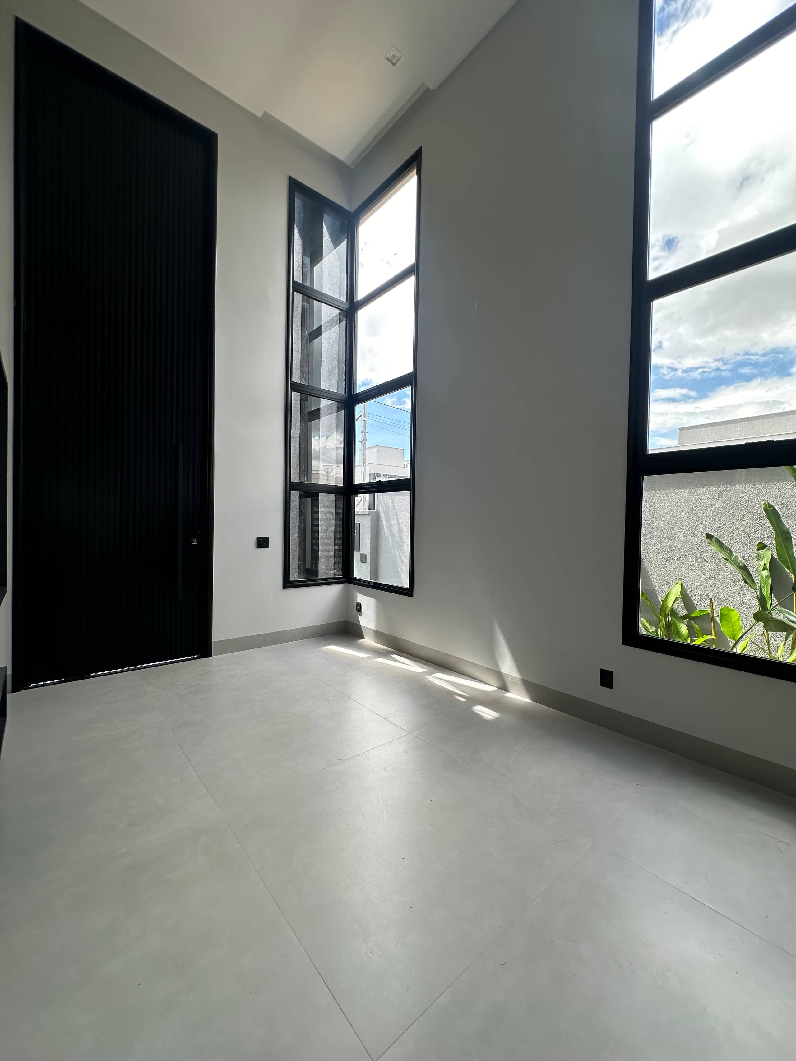 Sobrado Jardins Capri 218M²