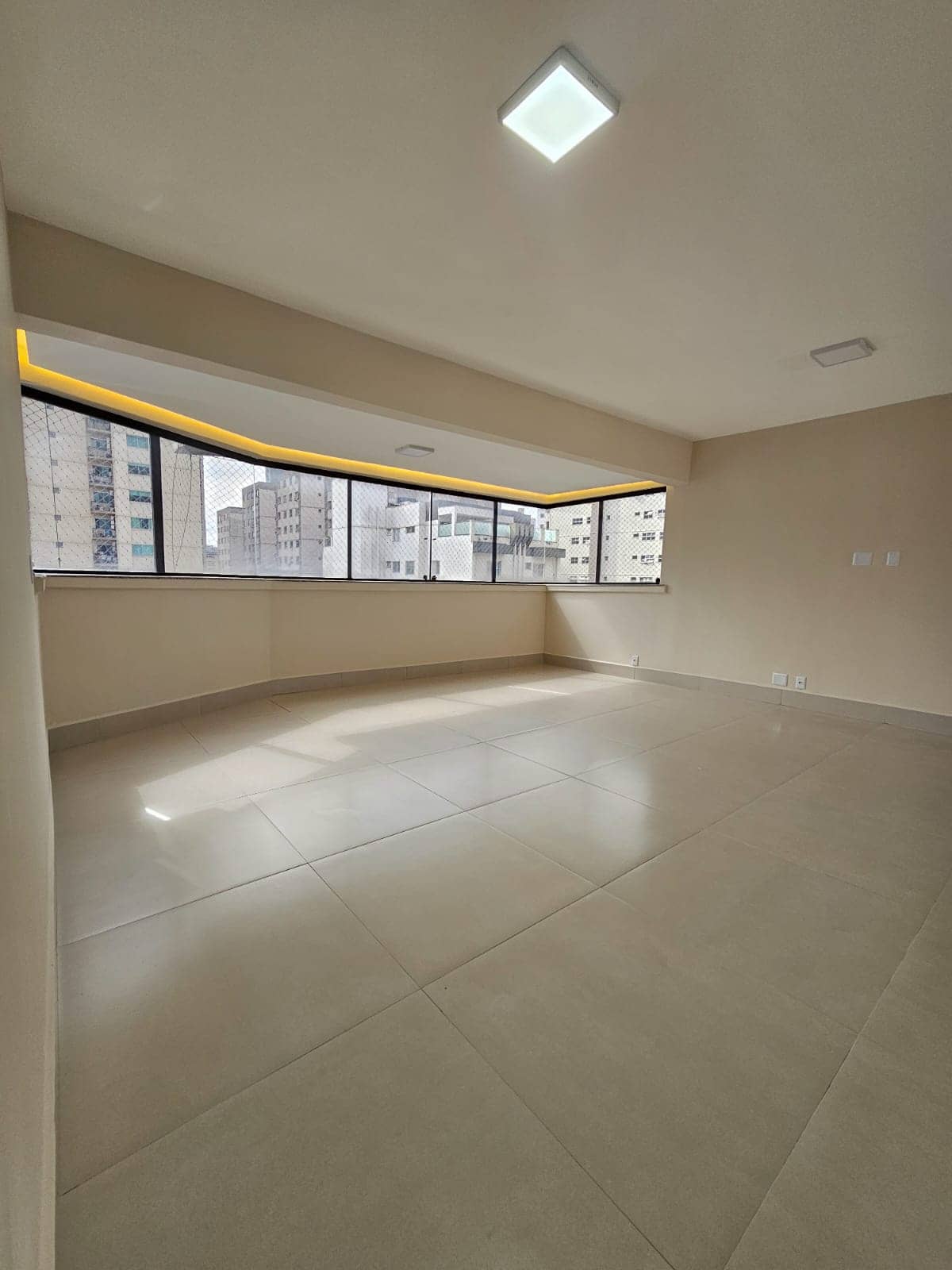 Apartamento Res. Lirio Dourado 137m²
