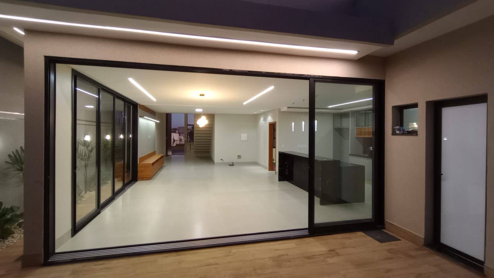 VENDE-SE CASA JARDINS SEVILHA