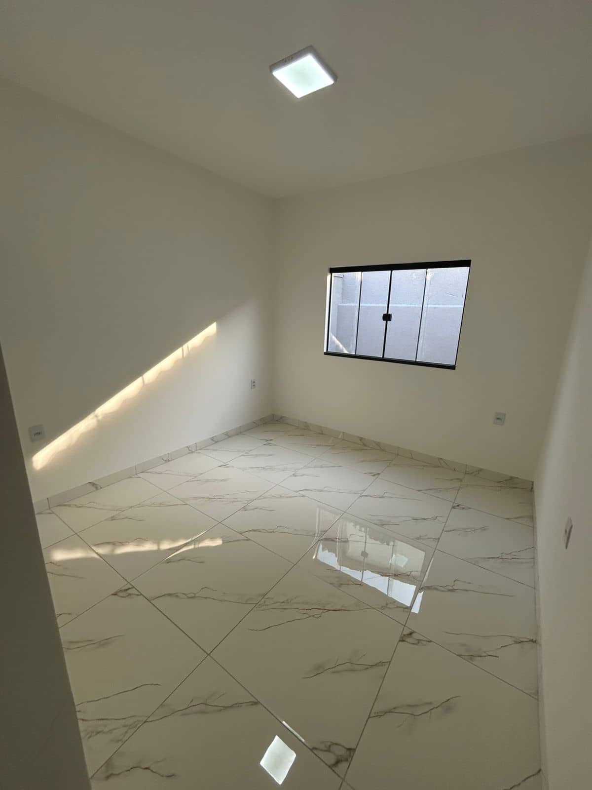 Casa Setor Maysa 100m²