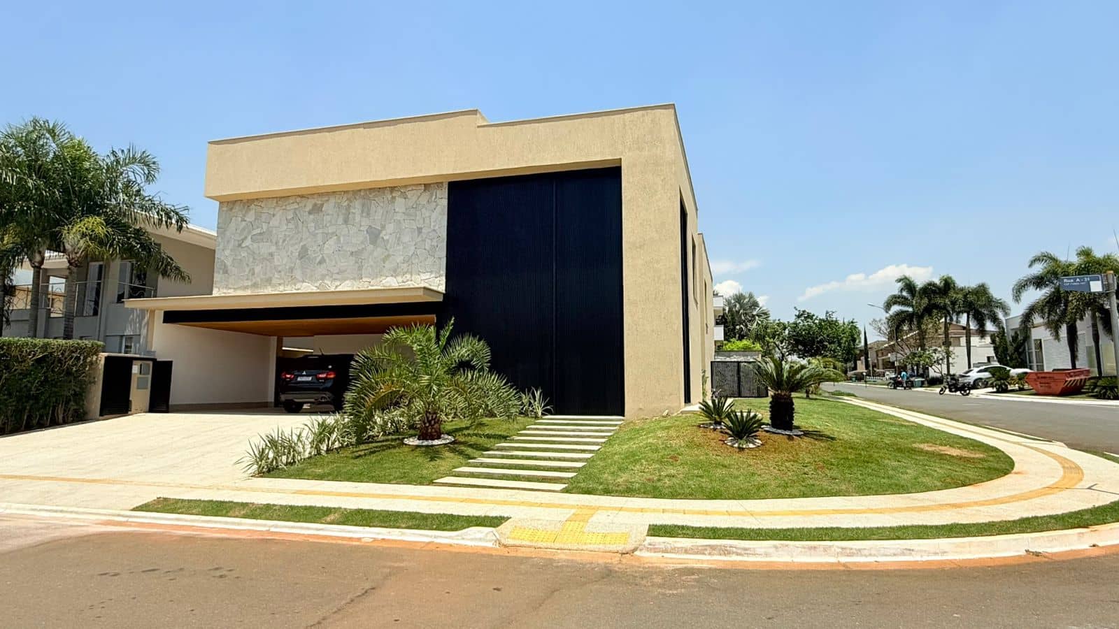 Sobrado Jardins Atenas 545m²