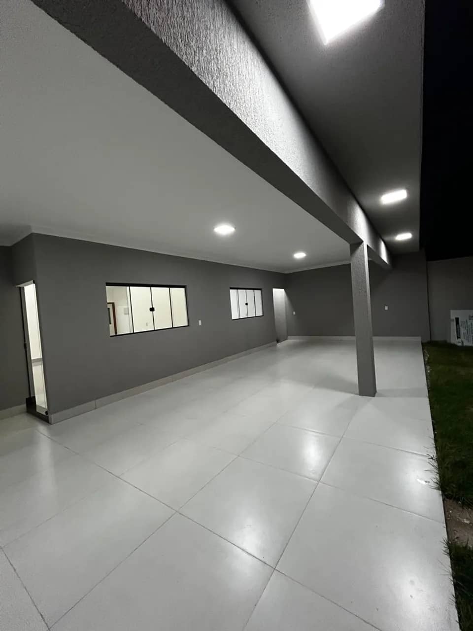 Casa 3Q 365m² - Com piscina - Aparecida de Goiânia