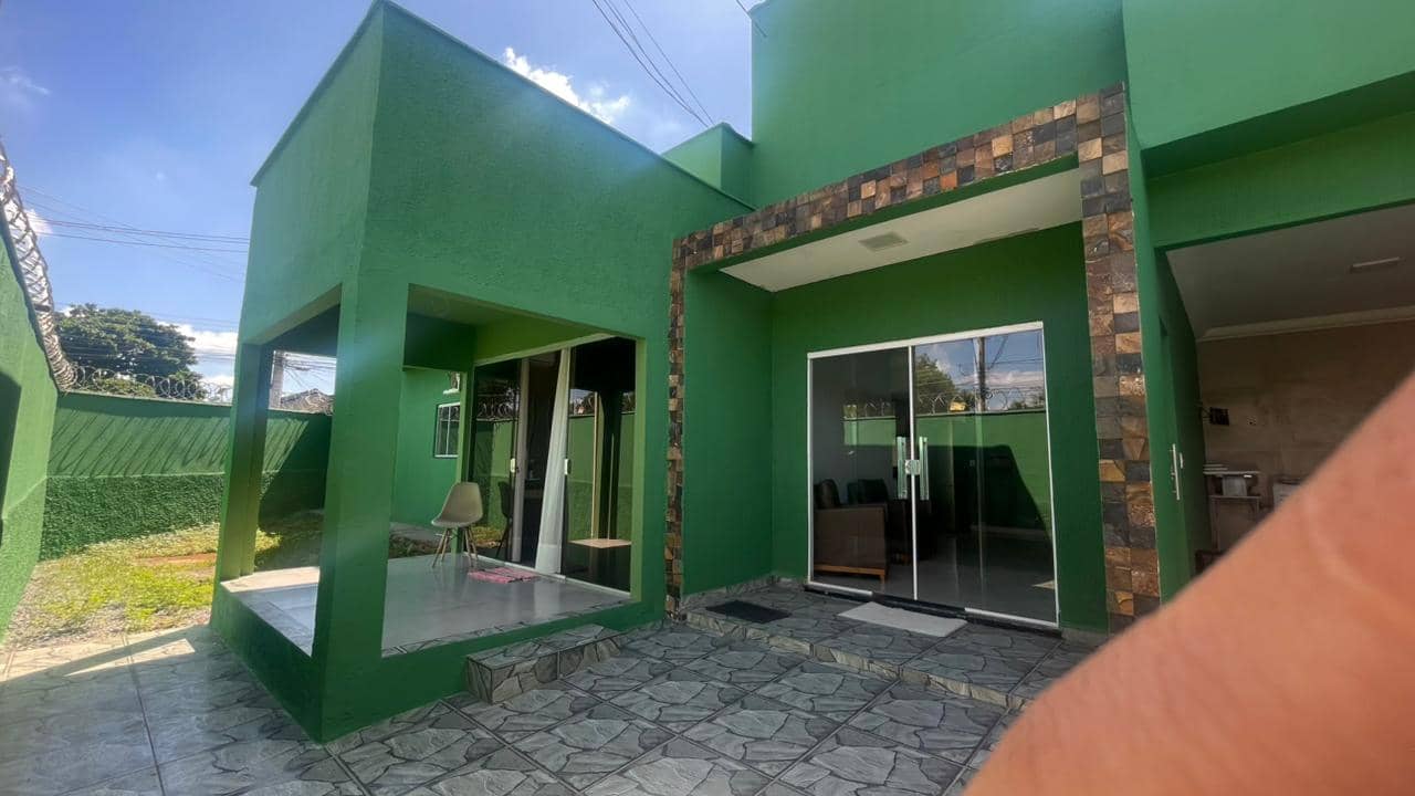 Casa na Esquina 208m² - Parque Amazonia