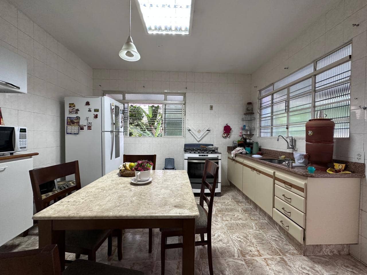 Casa Setor Aeroporto 700m²