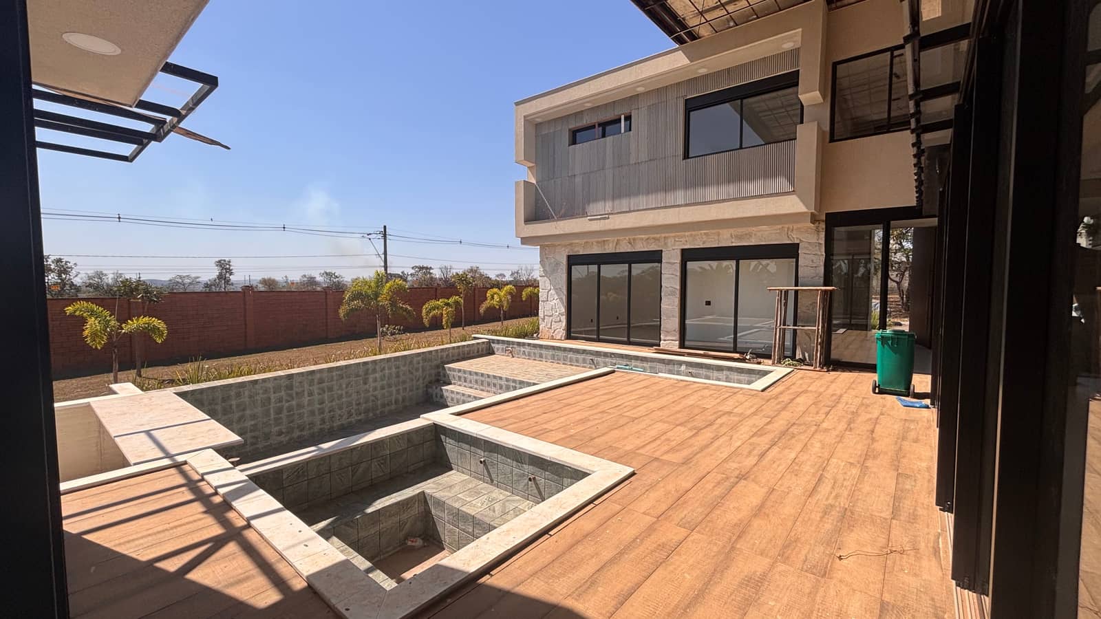 Sobrado Golfe Club 680M²