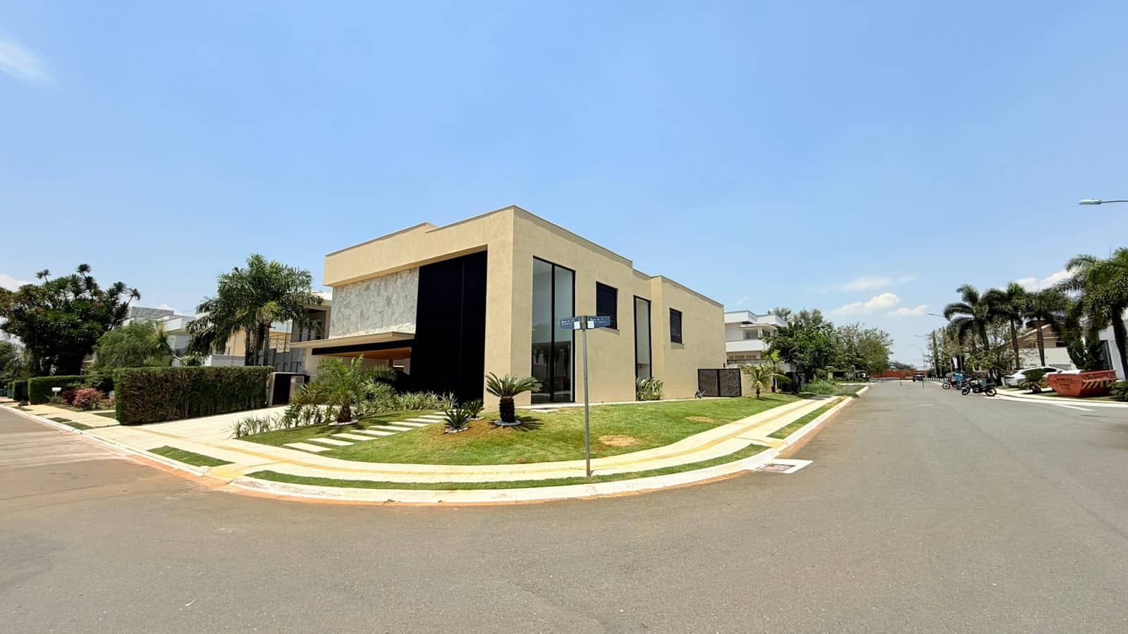 Sobrado Jardins Atenas 545m²