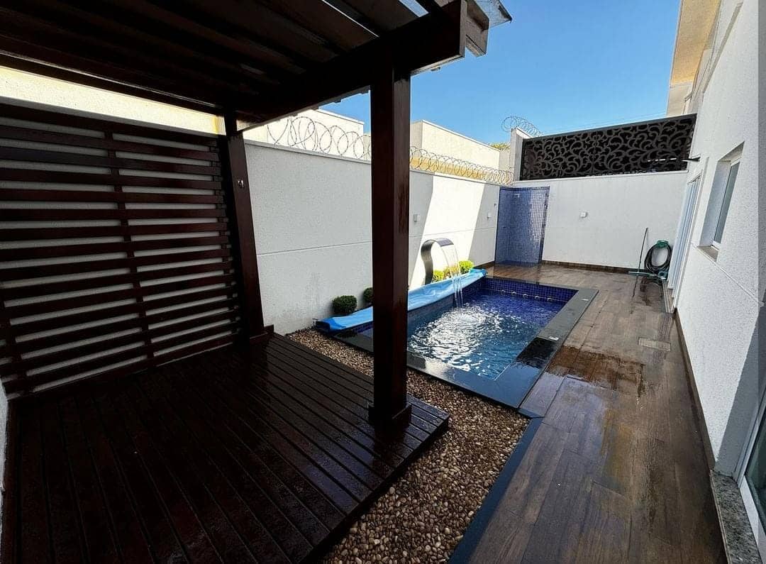 Sobrado Condomínio Ilha Bela 2 239m²