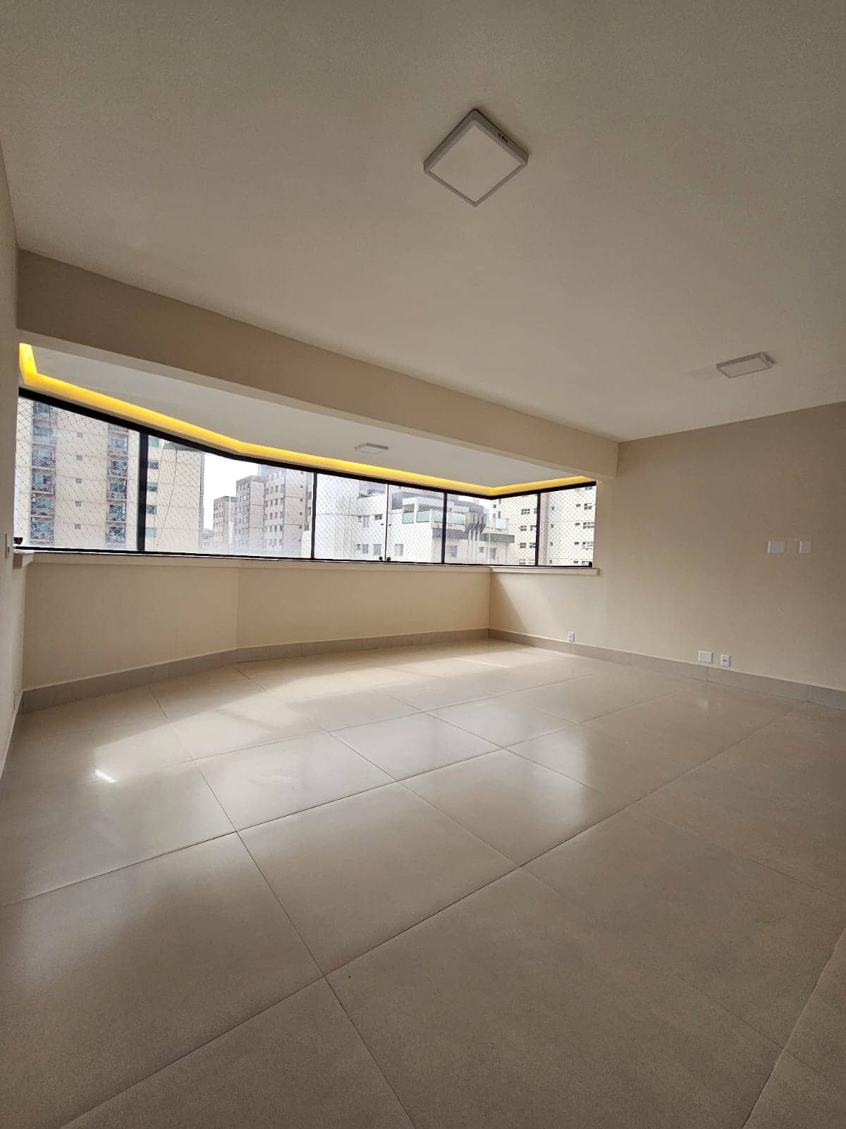 Apartamento Res. Lirio Dourado 137m²