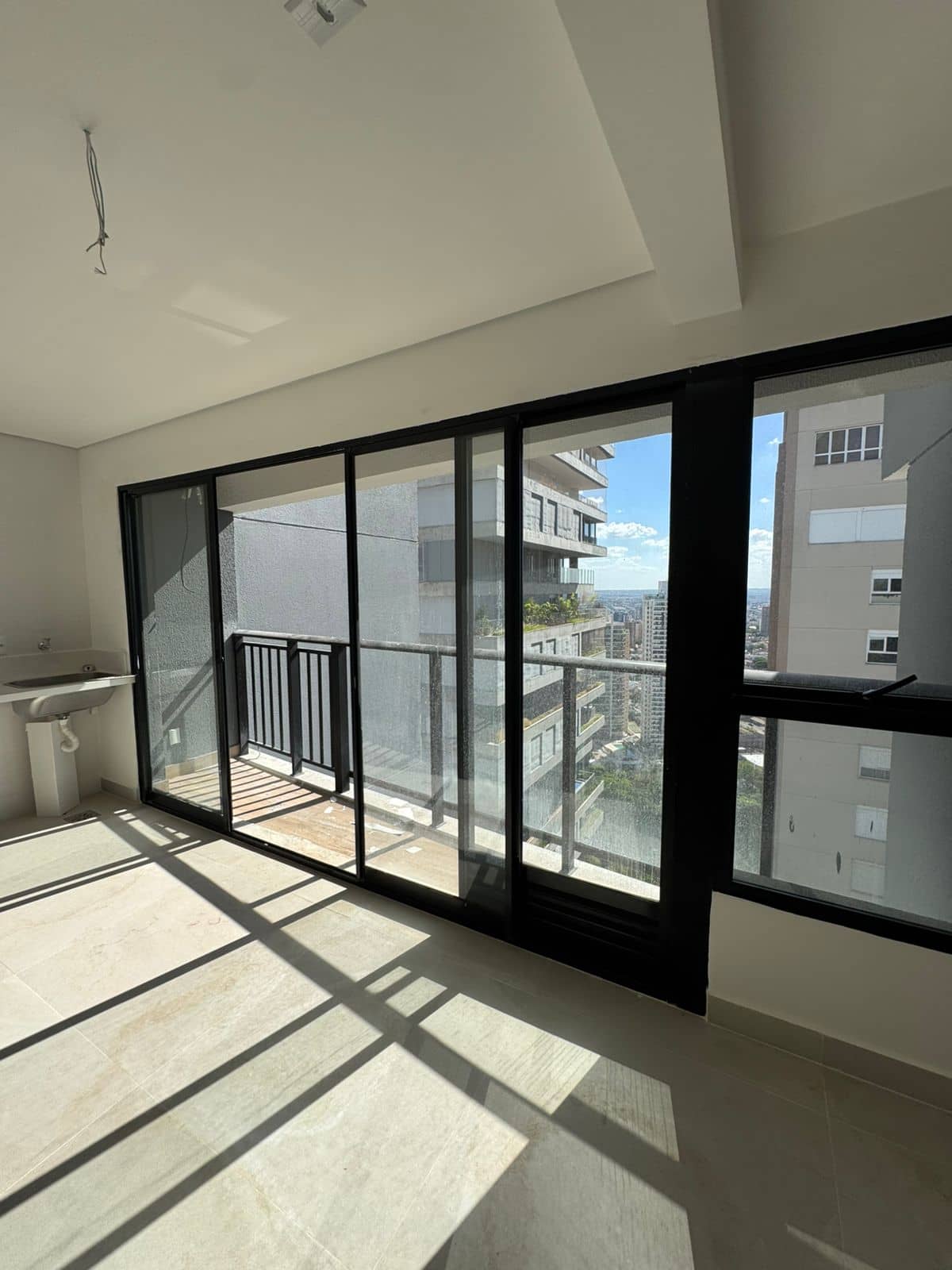 Studio Opus Gyro Vaca Brava Design 47M²