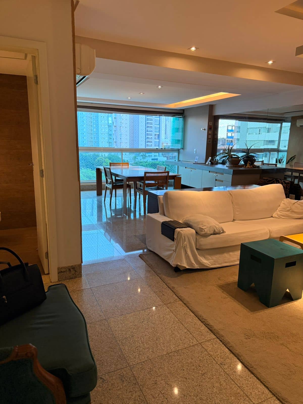 Apartamento Thelma malheiros 146m²