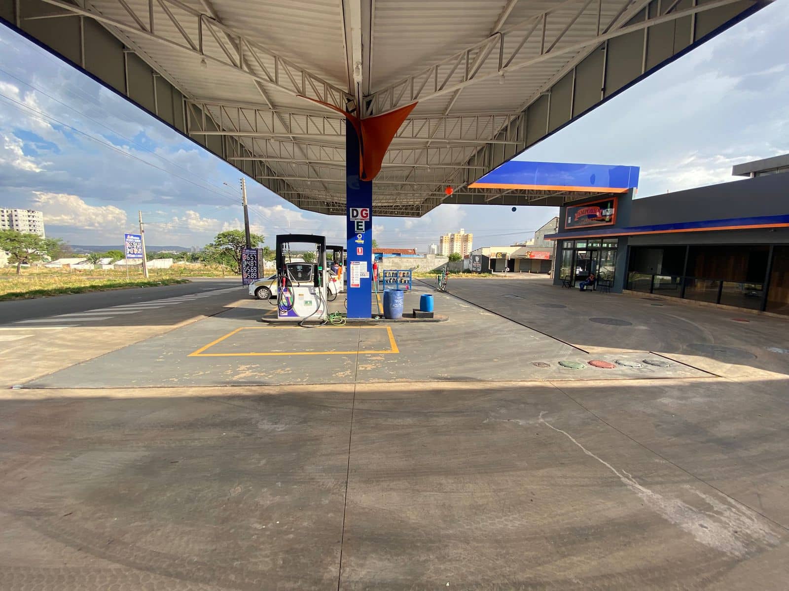 Posto de Combustível Vila São Tomaz 920M²