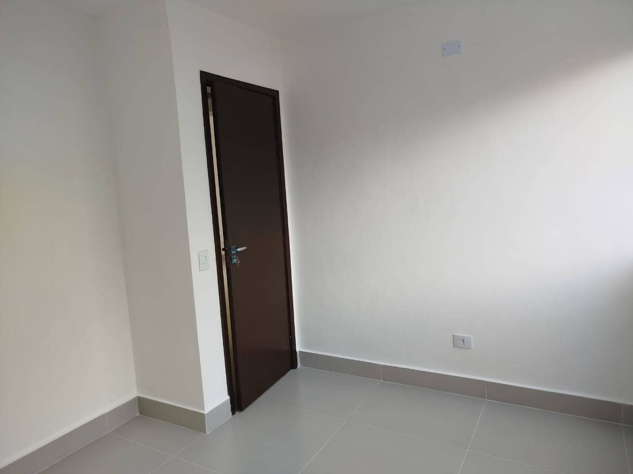 Apartamento 2 quartos Vila dos Alpes 56m²