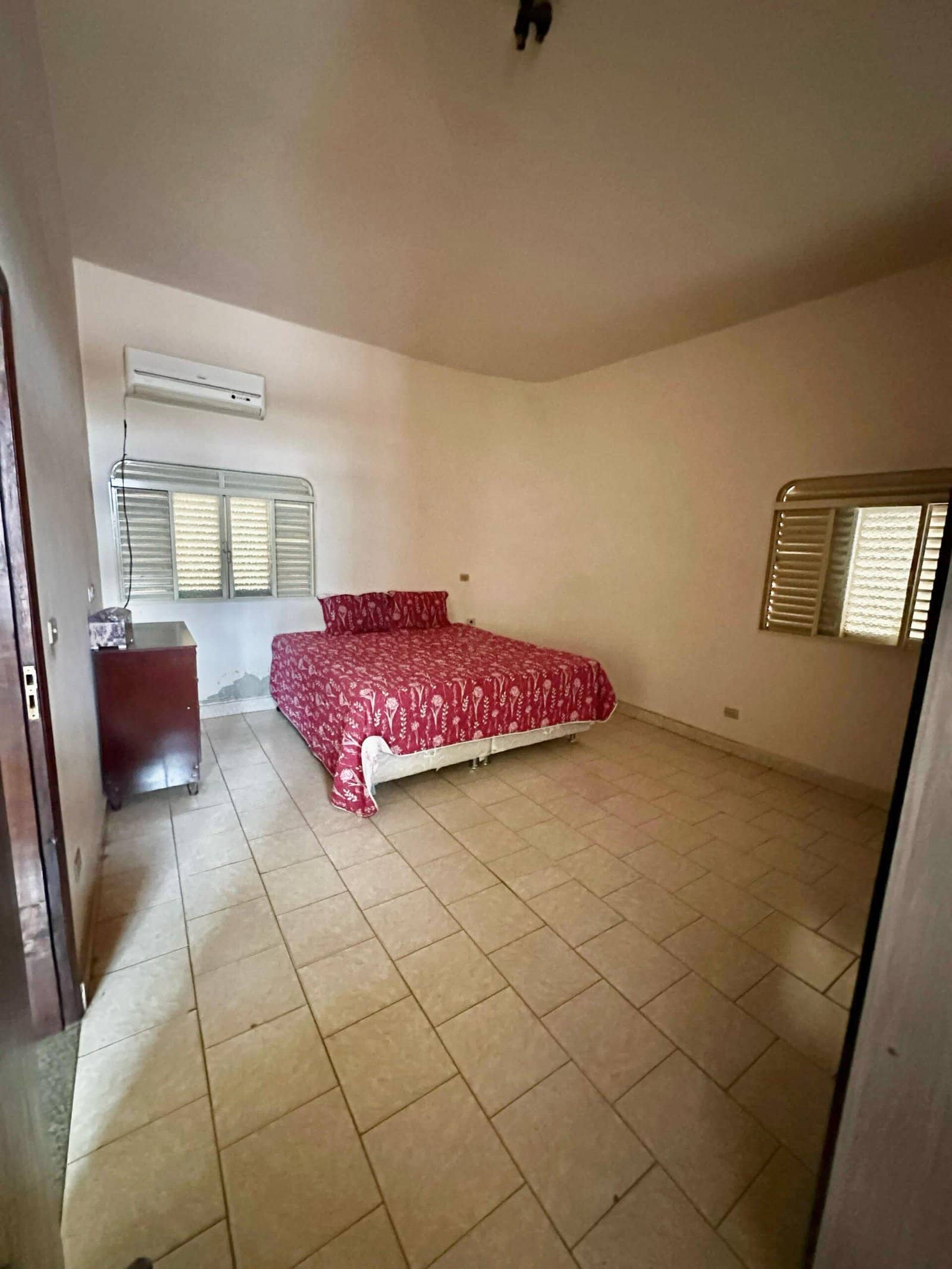 17B1A114-F559-4612-8EA8-9D63EDE47CF1