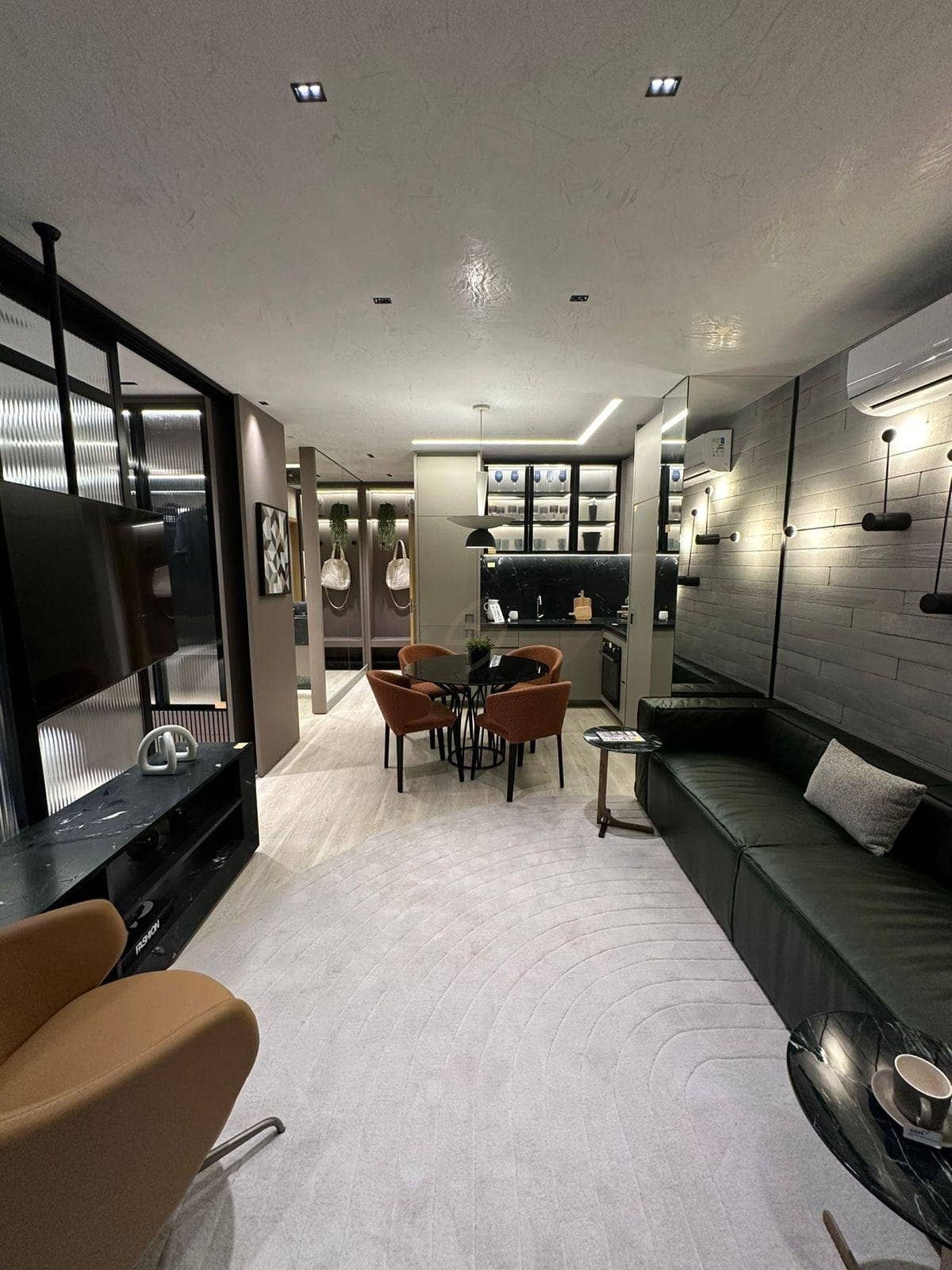 WhatsApp Image 2024-10-10 at 10.51.57 (1) (1)