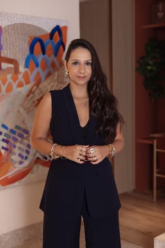 NADIA PEREIRA CAVALCANTI